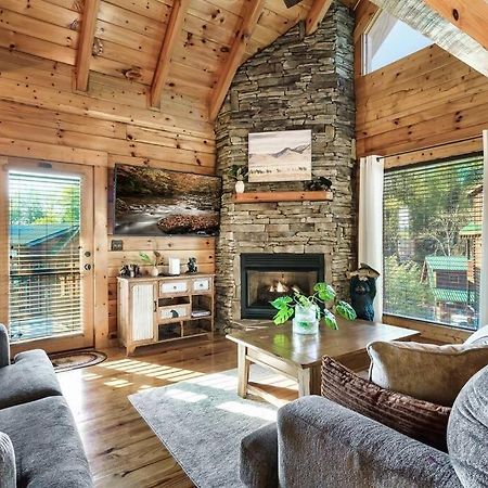 Groot'S Place - 5 Min To Main Parkway!! Pigeon Forge Luaran gambar
