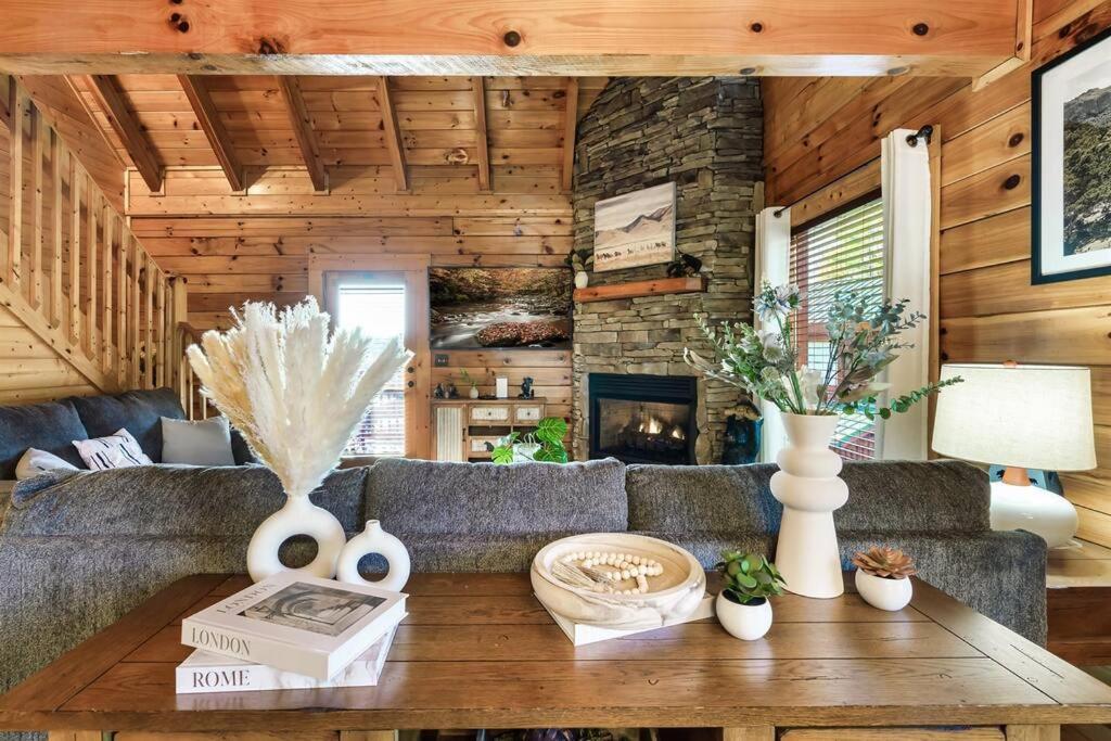 Groot'S Place - 5 Min To Main Parkway!! Pigeon Forge Luaran gambar