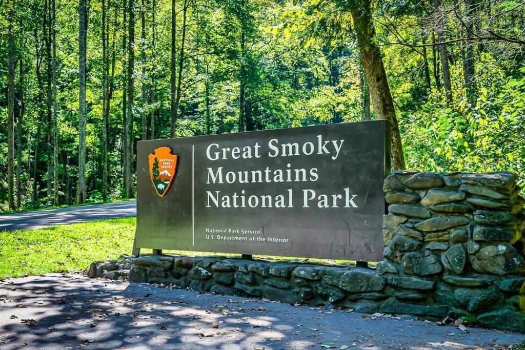 Groot'S Place - 5 Min To Main Parkway!! Pigeon Forge Luaran gambar